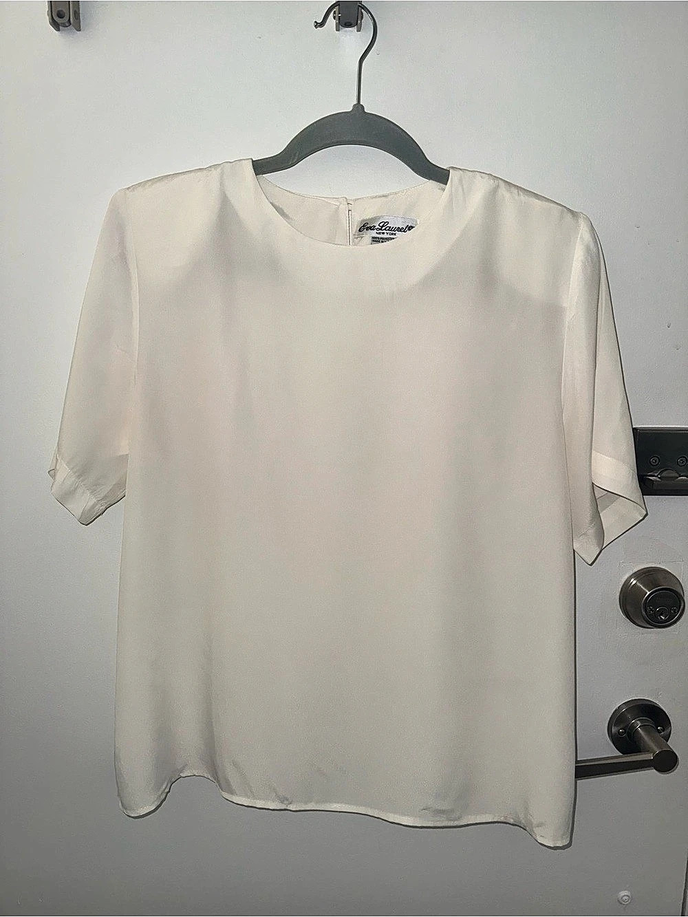 Vintage Eva Laurel New York Ivory Silky Short Sleeve Blouse Size 8